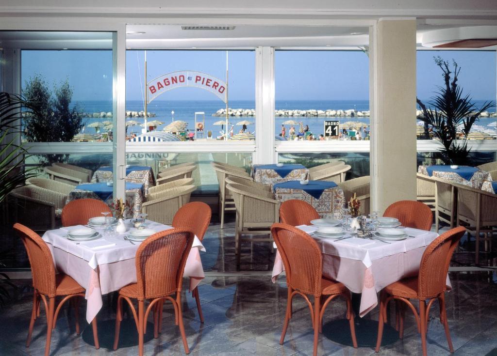 Hotel Titanus Bellaria-Igea Marina Eksteriør bilde