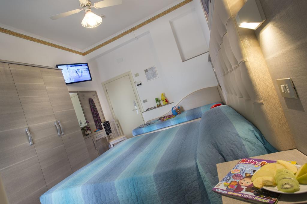 Hotel Titanus Bellaria-Igea Marina Eksteriør bilde