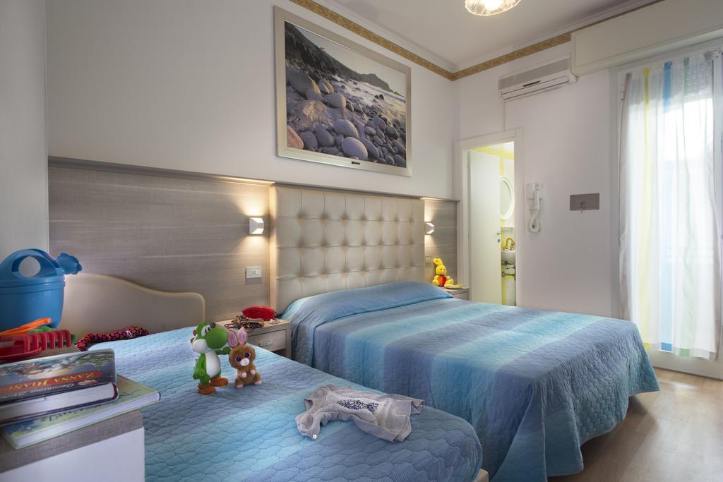 Hotel Titanus Bellaria-Igea Marina Eksteriør bilde