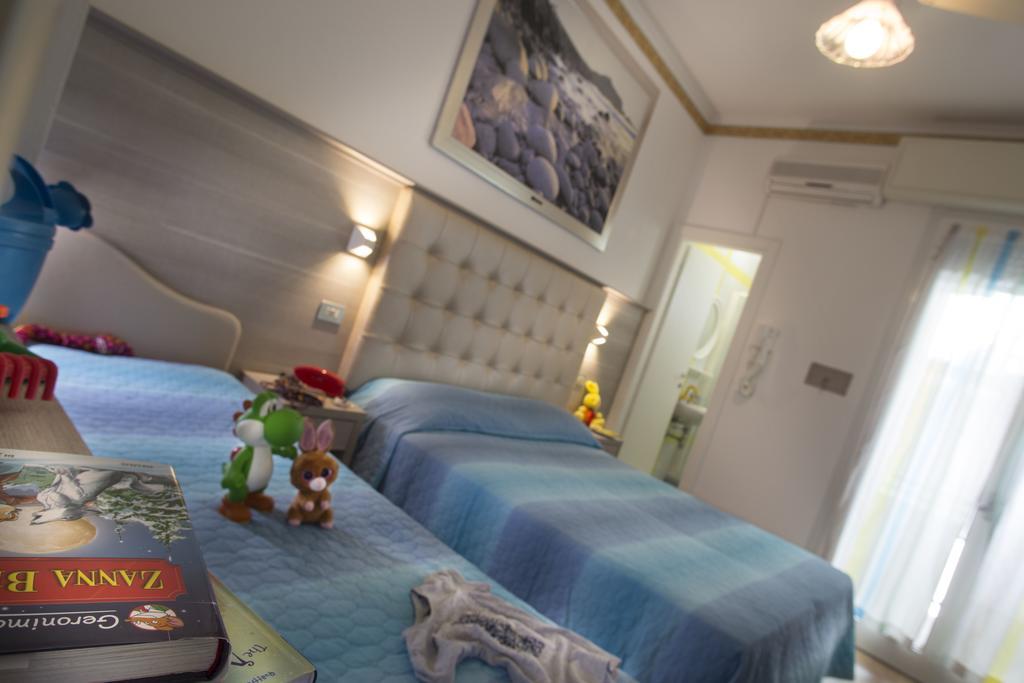 Hotel Titanus Bellaria-Igea Marina Eksteriør bilde