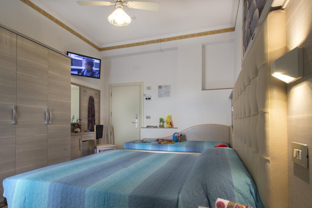 Hotel Titanus Bellaria-Igea Marina Eksteriør bilde